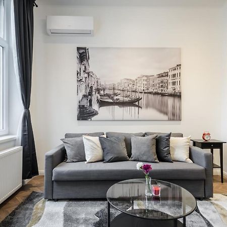 Bpr Sirius Suite With A/C بودابست المظهر الخارجي الصورة
