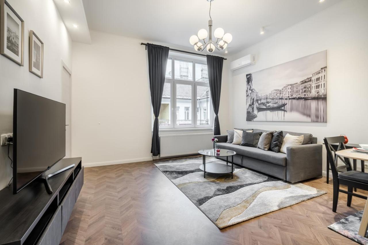 Bpr Sirius Suite With A/C بودابست المظهر الخارجي الصورة